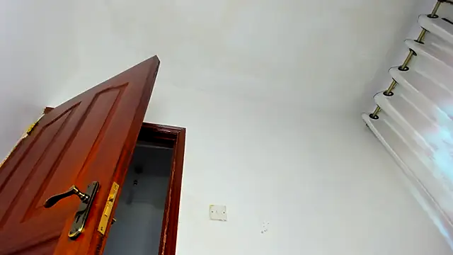 Z-O-E-Y online show from 12-05-25, 11:30