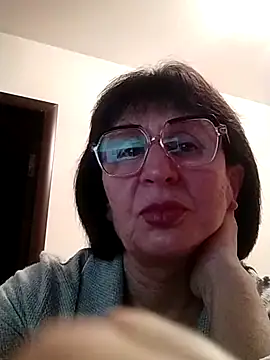 AlbinaXPretty online show from 12-17-24, 08:43