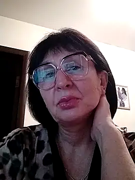 AlbinaXPretty online show from 12-31-24, 09:39