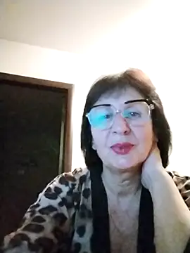 AlbinaXPretty online show from 10-18-25, 08:53