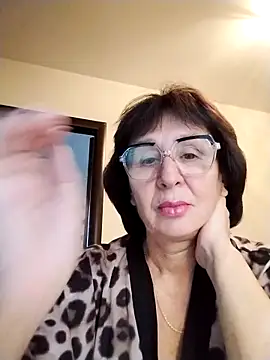 AlbinaXPretty online show from 10-20-25, 06:14