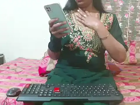 nikitahot3 online show from 03-17-25, 11:32