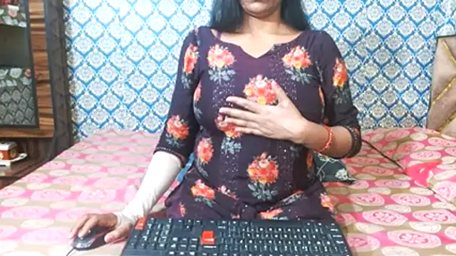 nikitahot3 online show from 11-20-25, 02:28