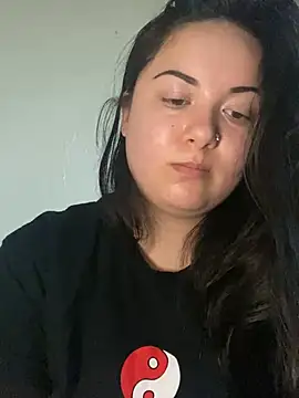 Snapshot of xocrybaby chatting on 02-16-25, 04:10 xocrybaby online show from 02-16-25, 04:10