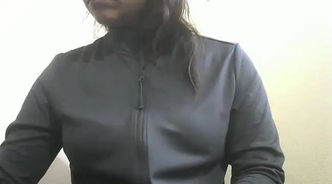 Snapshot of shekira99 chatting on 01-25-25, 04:02 shekira99 online show from 01-25-25, 04:02