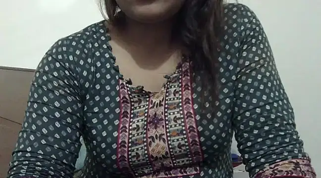 Snapshot of shekira99 chatting on 03-13-25, 08:43 shekira99 online show from 03-13-25, 08:43