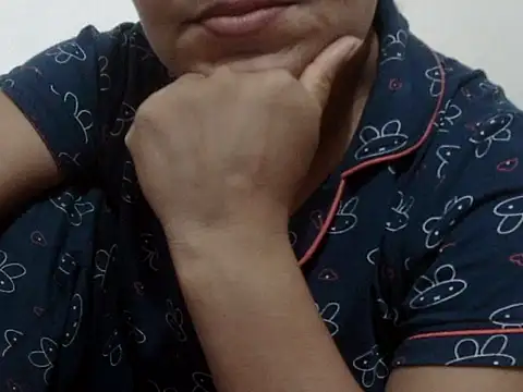 Snapshot of shekira99 chatting on 09-27-25, 07:30 shekira99 online show from 09-27-25, 07:30