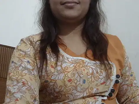 Snapshot of shekira99 chatting on 11-21-25, 07:56 shekira99 online show from 11-21-25, 07:56