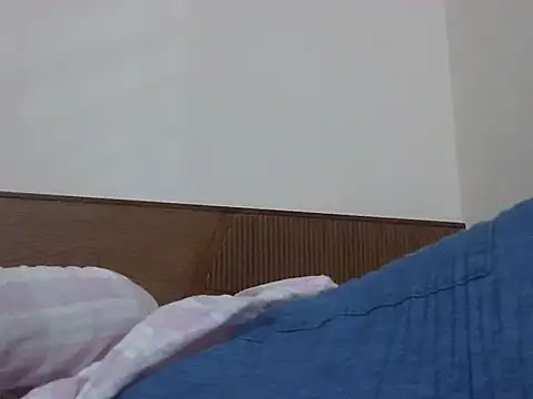 Snapshot of shekira99 chatting on 11-28-25, 08:22 shekira99 online show from 11-28-25, 08:22