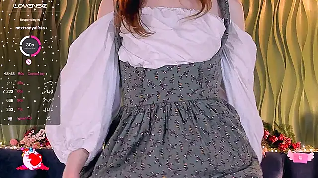 Snapshot of AliceLanley chatting on 02-05-25, 02:37 AliceLanley online show from 02-05-25, 02:37