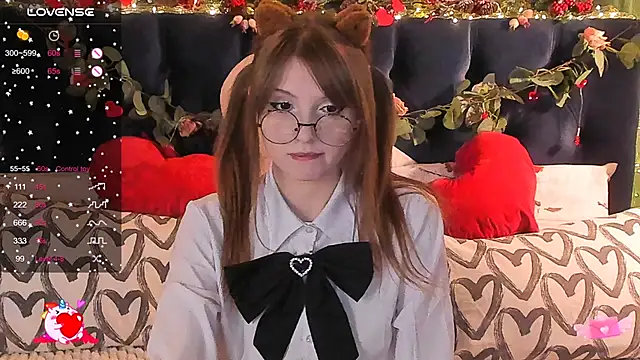 Snapshot of AliceLanley chatting on 02-18-25, 12:49 AliceLanley online show from 02-18-25, 12:49