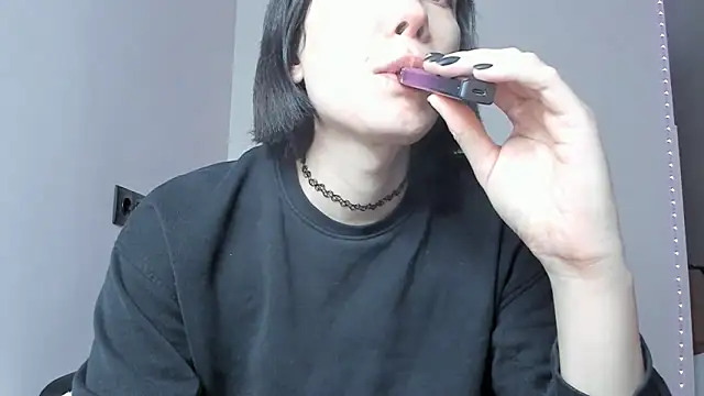 Snapshot of dollmore chatting on 02-01-25, 02:58 dollmore online show from 02-01-25, 02:58