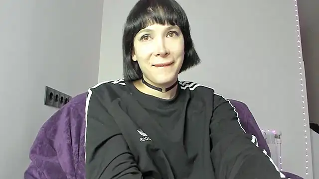 Snapshot of dollmore chatting on 02-08-25, 06:22 dollmore online show from 02-08-25, 06:22