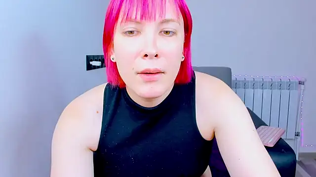 Snapshot of dollmore chatting on 09-30-25, 12:10 dollmore online show from 09-30-25, 12:10