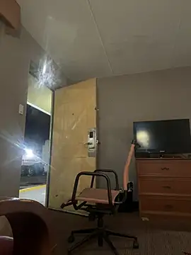 Stressreliever82 online show from 04-06-26, 05:30