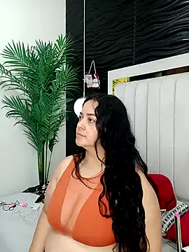 lucia vonne  online show from 01-11-25, 01:01