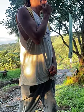 vergasgrandes online show from 12-18-24, 10:46