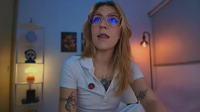 Dakotaa  online show from 10-27-25, 05:00