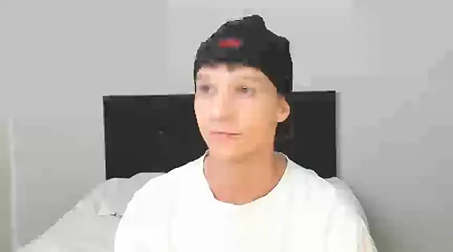 Snapshot of angelcortes chatting on 03-14-25, 12:32 angelcortes online show from 03-14-25, 12:32