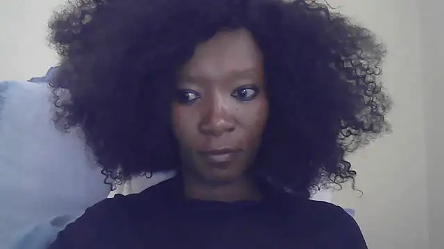 Snapshot of NikkiDickSavage chatting on 02-21-25, 08:51 NikkiDickSavage online show from 02-21-25, 08:51