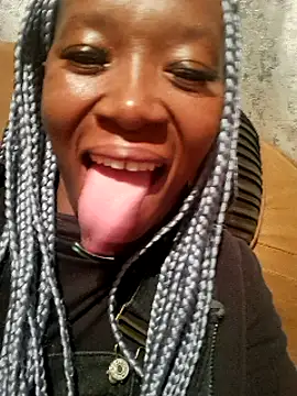 Snapshot of NikkiDickSavage chatting on 03-16-25, 08:11 NikkiDickSavage online show from 03-16-25, 08:11