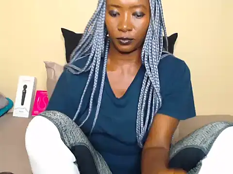 Snapshot of NikkiDickSavage chatting on 03-21-25, 02:07 NikkiDickSavage online show from 03-21-25, 02:07