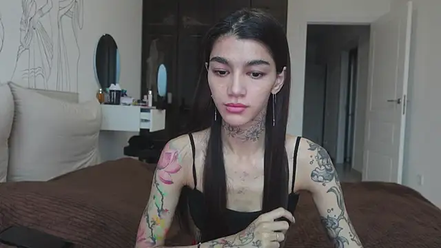 vinkitinkii online show from 10-22-25, 06:57