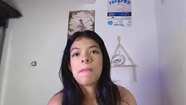 yungelitamor  online show from 03-20-25, 08:20