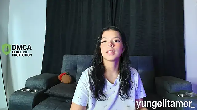 yungelitamor  online show from 10-06-25, 05:05