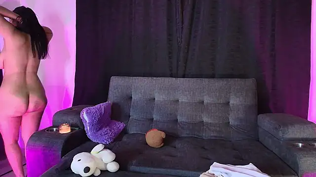 Snapshot of yungelitamor_ chatting on 07-20-26, 05:11 yungelitamor online show from 07-20-26, 05:11