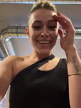 petrouchkaaa  online show from 12-16-24, 11:33