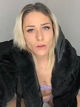 petrouchkaaa  online show from 03-21-25, 09:56