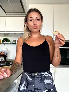 petrouchkaaa  online show from 09-09-25, 08:14