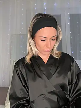 petrouchkaaa  online show from 10-01-25, 08:15