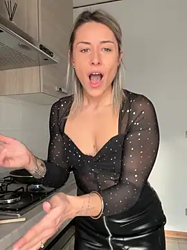 petrouchkaaa  online show from 01-15-26, 08:52