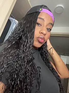 charlotteeruss online show from 01-08-26, 06:43