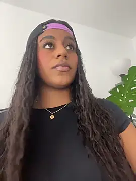 charlotteeruss online show from 02-21-26, 06:20