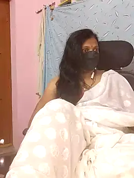 Snapshot of yours-kavaya chatting on 12-13-24, 03:49 yours-kavaya online show from 12-13-24, 03:49