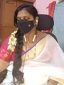 Snapshot of yours-kavaya chatting on 12-17-24, 07:15 yours-kavaya online show from 12-17-24, 07:15