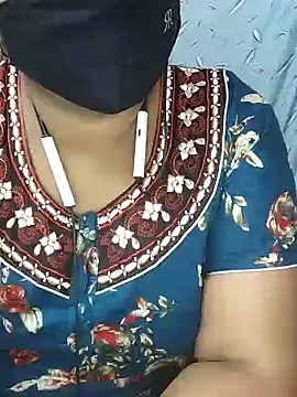 Snapshot of yours-kavaya chatting on 01-06-25, 12:48 yours-kavaya online show from 01-06-25, 12:48