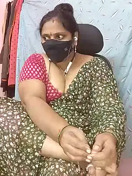 Snapshot of yours-kavaya chatting on 01-11-25, 11:23 yours-kavaya online show from 01-11-25, 11:23