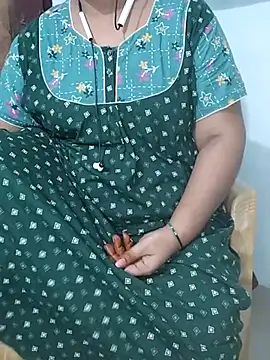 Snapshot of yours-kavaya chatting on 03-04-25, 06:50 yours-kavaya online show from 03-04-25, 06:50