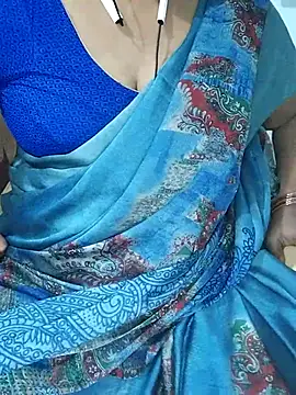 Snapshot of yours-kavaya chatting on 03-08-25, 12:20 yours-kavaya online show from 03-08-25, 12:20