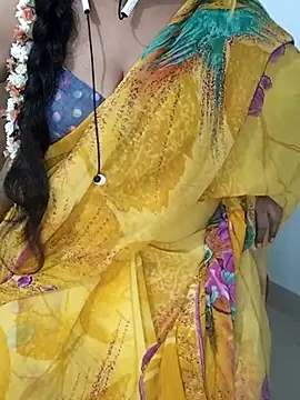 Snapshot of yours-kavaya chatting on 03-09-25, 11:36 yours-kavaya online show from 03-09-25, 11:36
