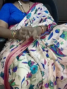 Snapshot of yours-kavaya chatting on 09-12-25, 02:44 yours-kavaya online show from 09-12-25, 02:44