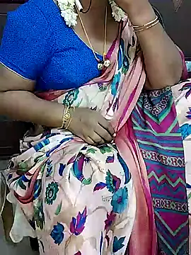 Snapshot of yours-kavaya chatting on 09-19-25, 04:03 yours-kavaya online show from 09-19-25, 04:03