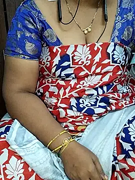 Snapshot of yours-kavaya chatting on 10-19-25, 09:21 yours-kavaya online show from 10-19-25, 09:21