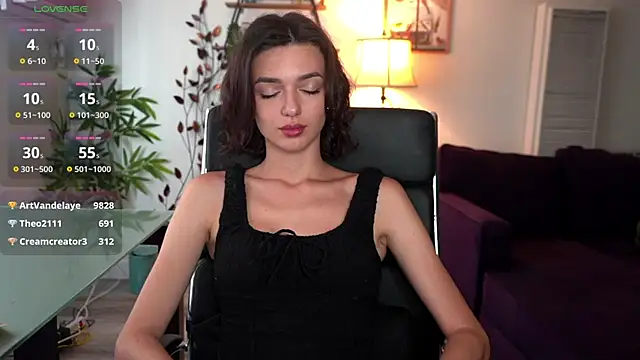 Snapshot of olivia_jeas chatting on 06-16-26, 12:46 olivia jeas online show from 06-16-26, 12:46