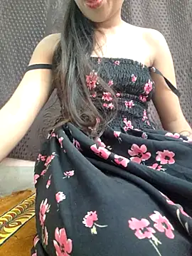 Snapshot of Roshni_98 chatting on 02-21-25, 08:29 Roshni 98 online show from 02-21-25, 08:29