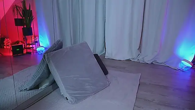 Snapshot of hotmilfbitch chatting on 03-13-25, 11:05 hotmilfbitch online show from 03-13-25, 11:05